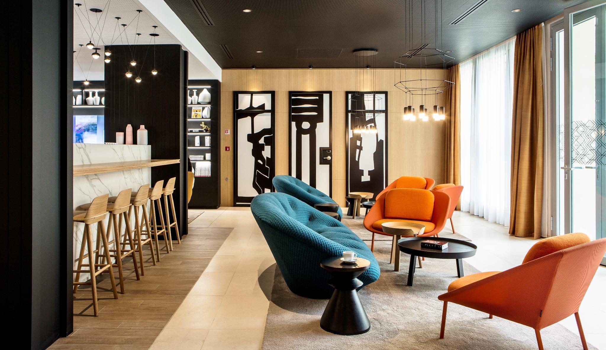 Mercure Paris 17 Batignolles Exterior photo