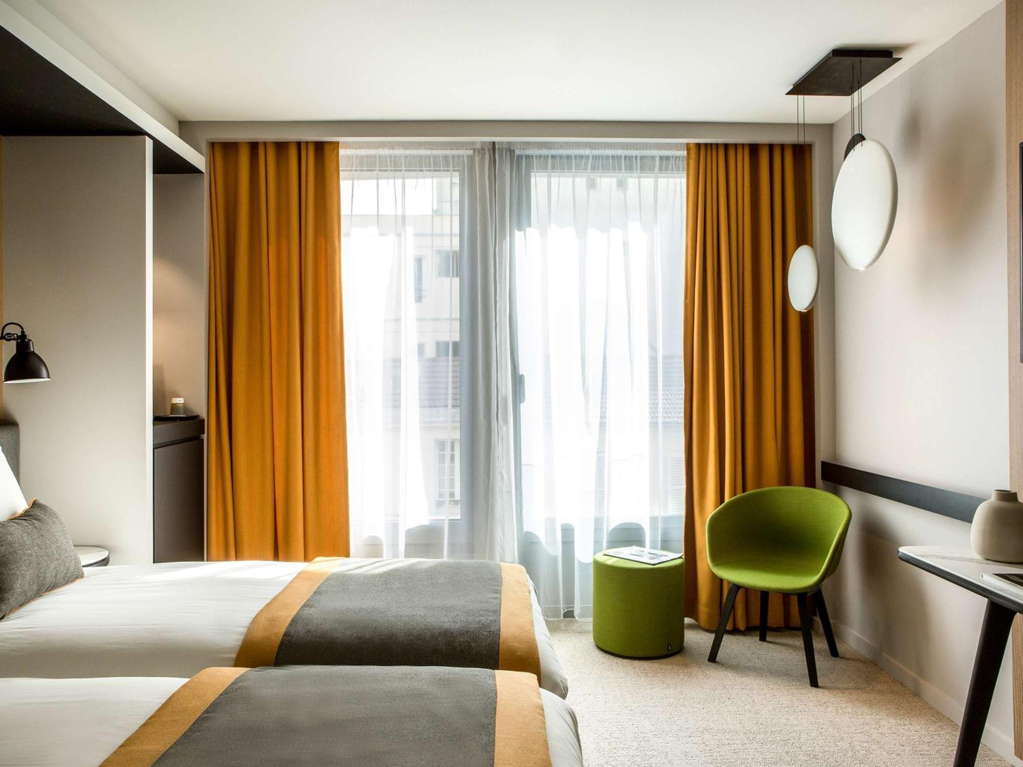 Mercure Paris 17 Batignolles Exterior photo