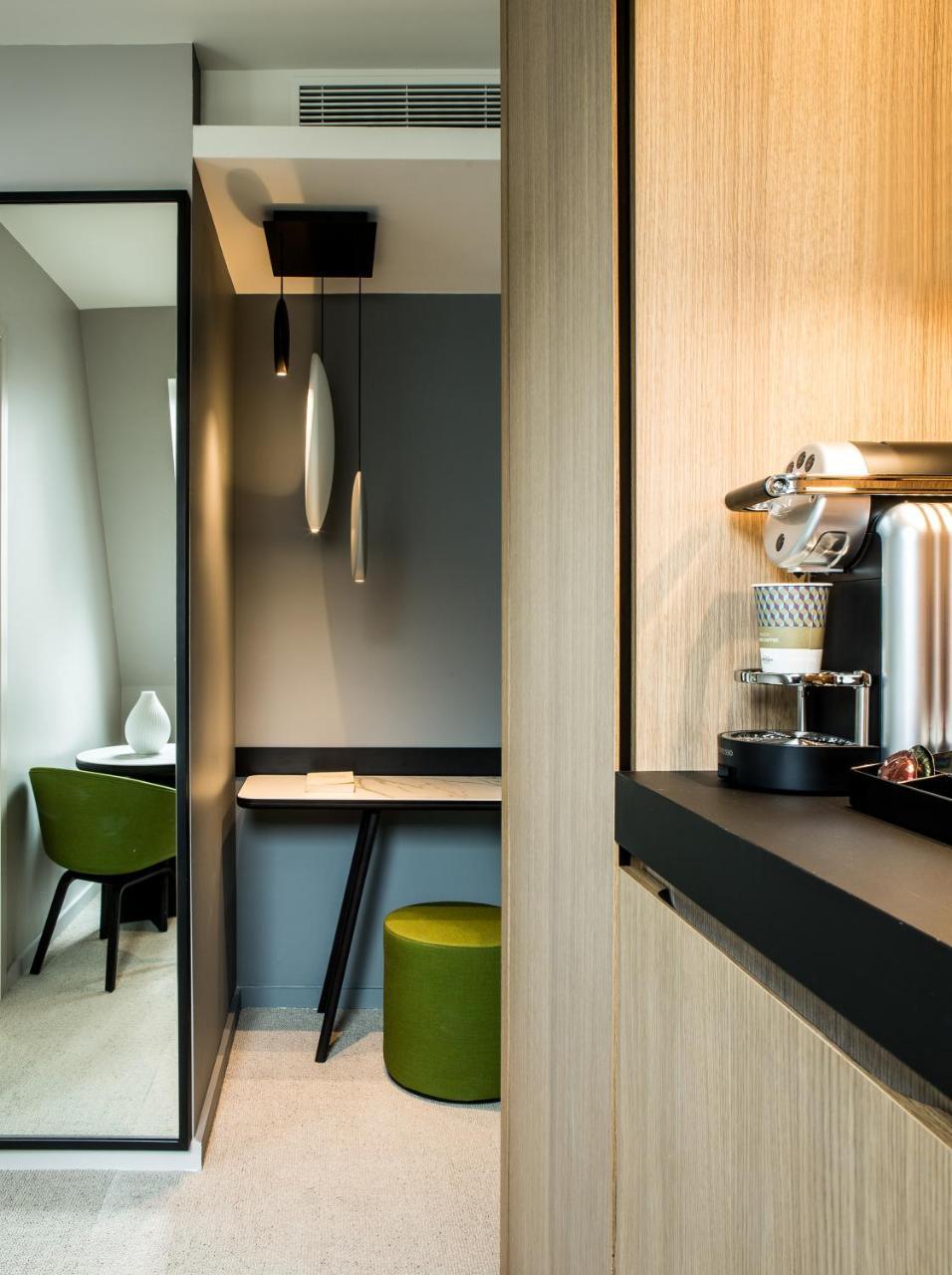 Mercure Paris 17 Batignolles Exterior photo